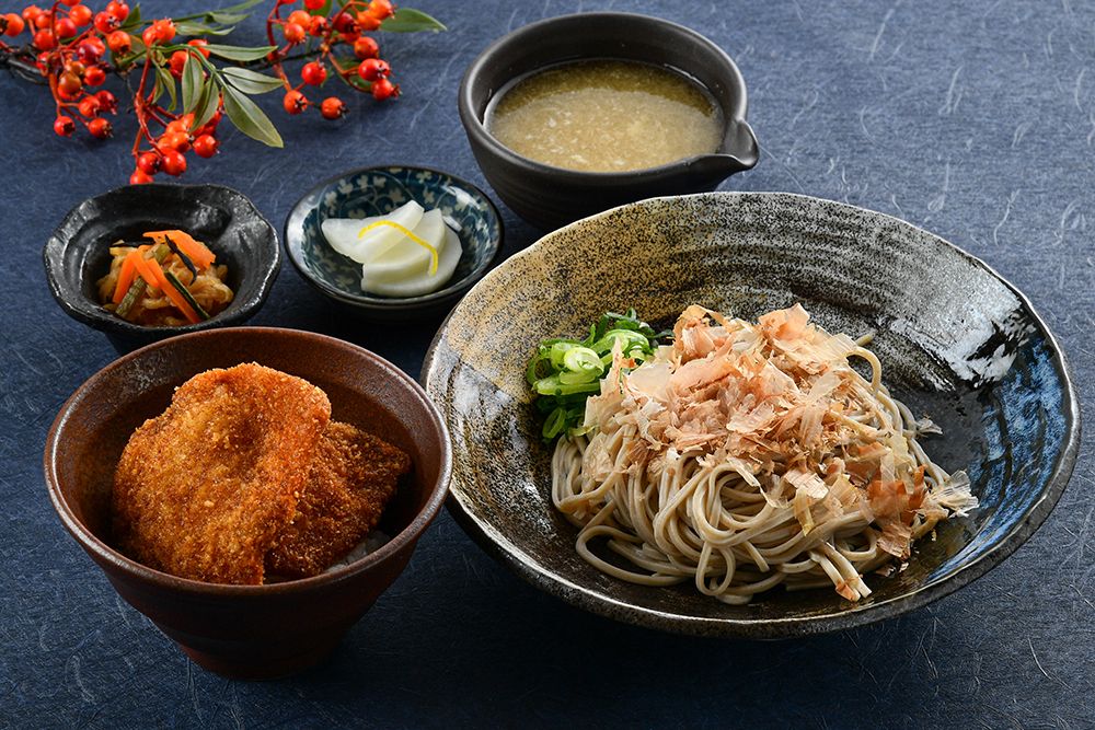 おそばだうどんだ越前